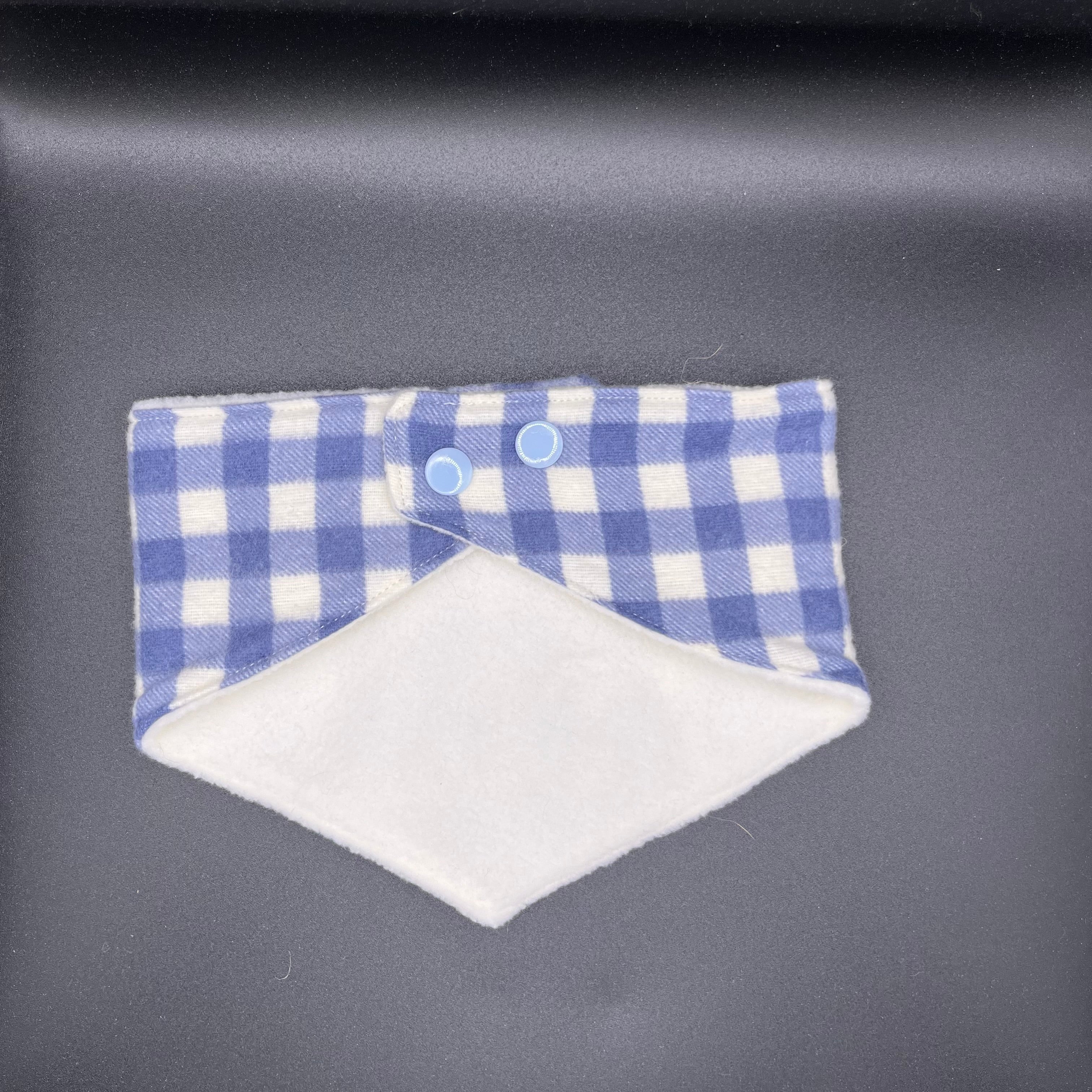 carabidule-douillet-bandana-chien-hiver-carreaux-bleu-polaire image 2
