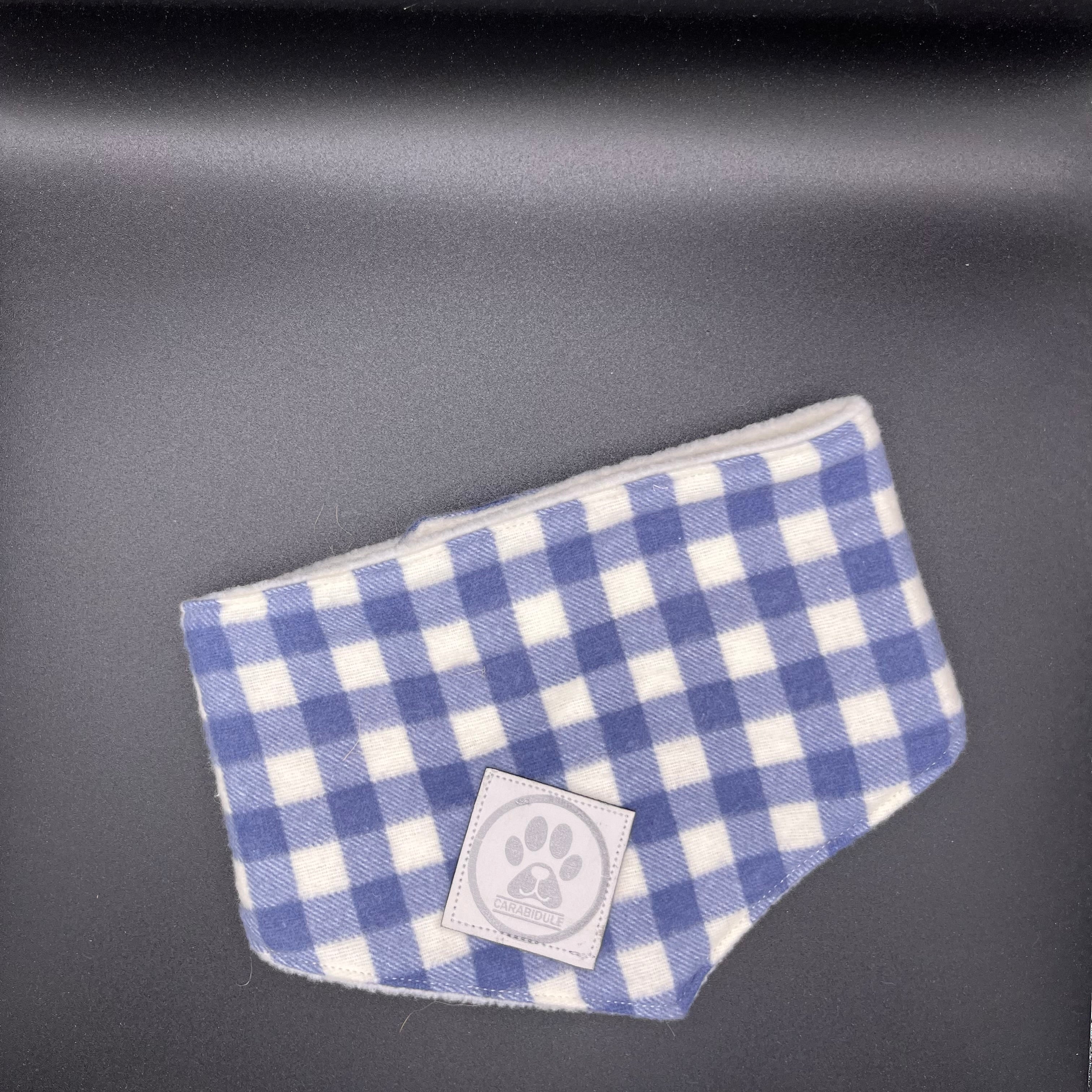 carabidule-douillet-bandana-chien-hiver-carreaux-bleu-polaire image 1