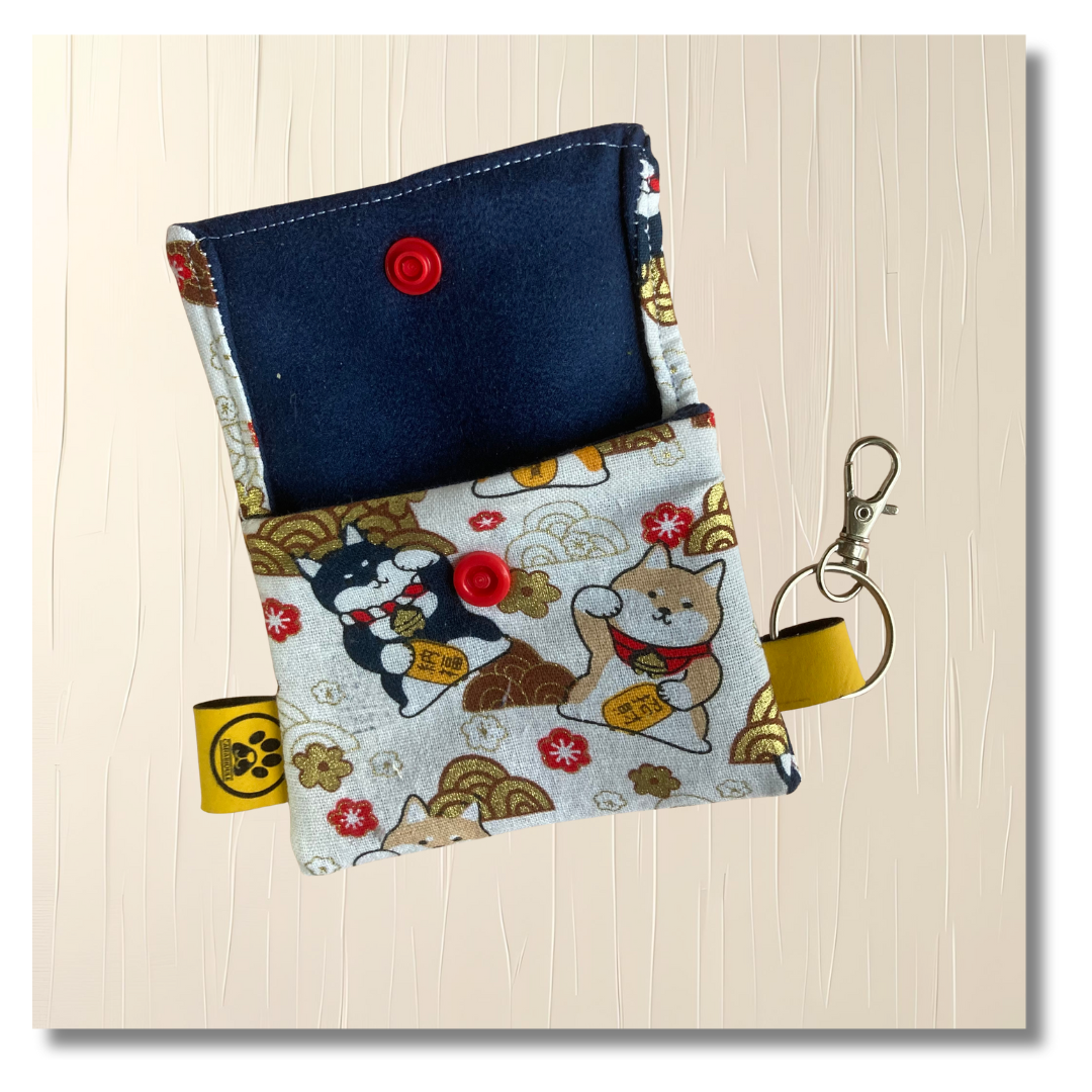carabidule-pochettes-sacs-crottes-shiba-distributeur-japan image 3