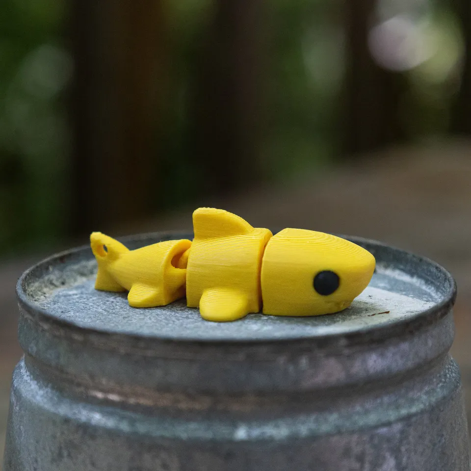 carabidule-bricoles-fidget-requin-articul-3d-marin image 1